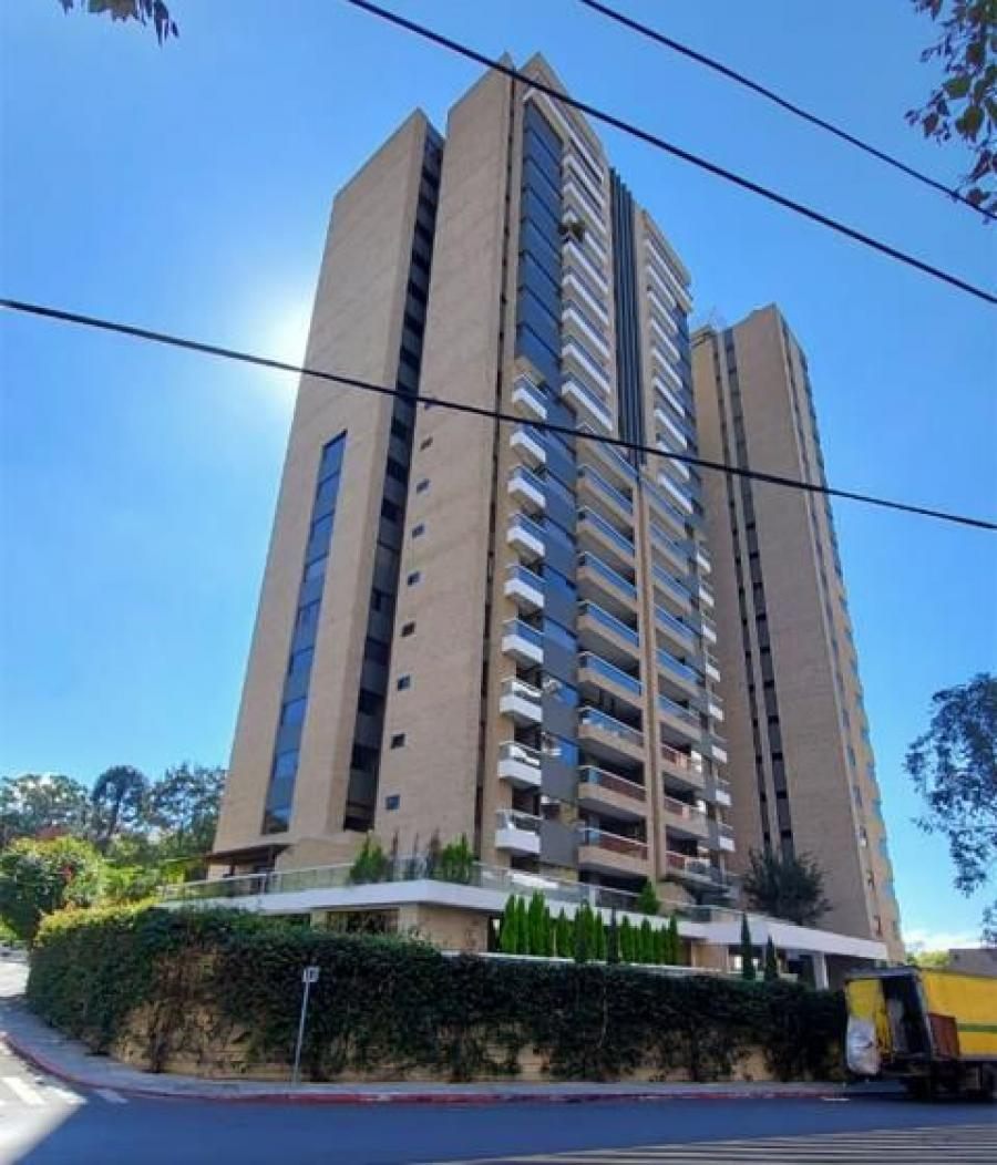 Vista lateral, referencia 4 de Tiffany 5a Avenida